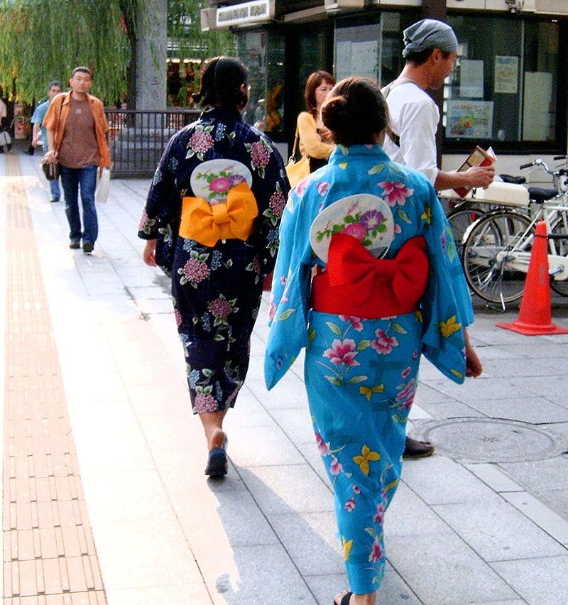 800px-Yukata_tokyo